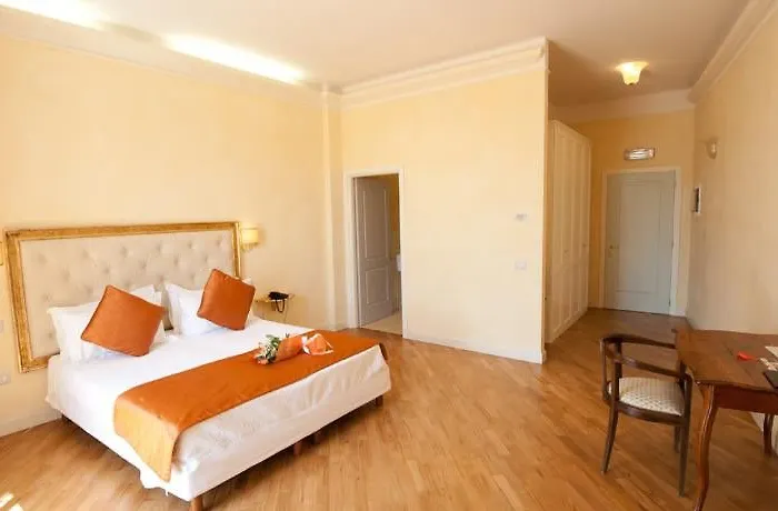 Matilde Di Canossa Golf &