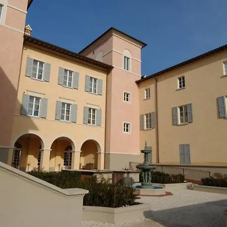 Hotell Matilde Di Canossa Golf &