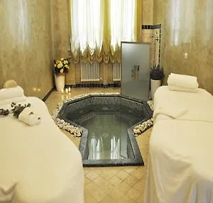 Matilde Di Canossa Golf & Hotel 4*